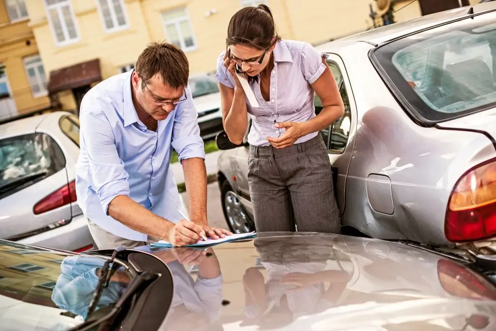 Why even insured drivers need an auto accident lawyer