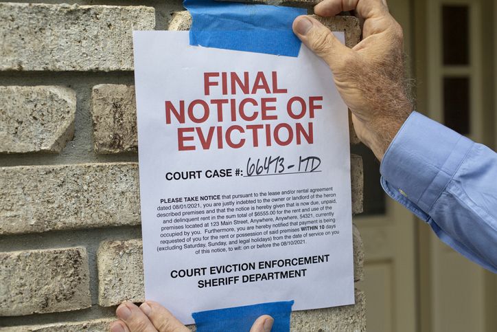 Can Filing Chapter 7 Stop Eviction from an Apartment?