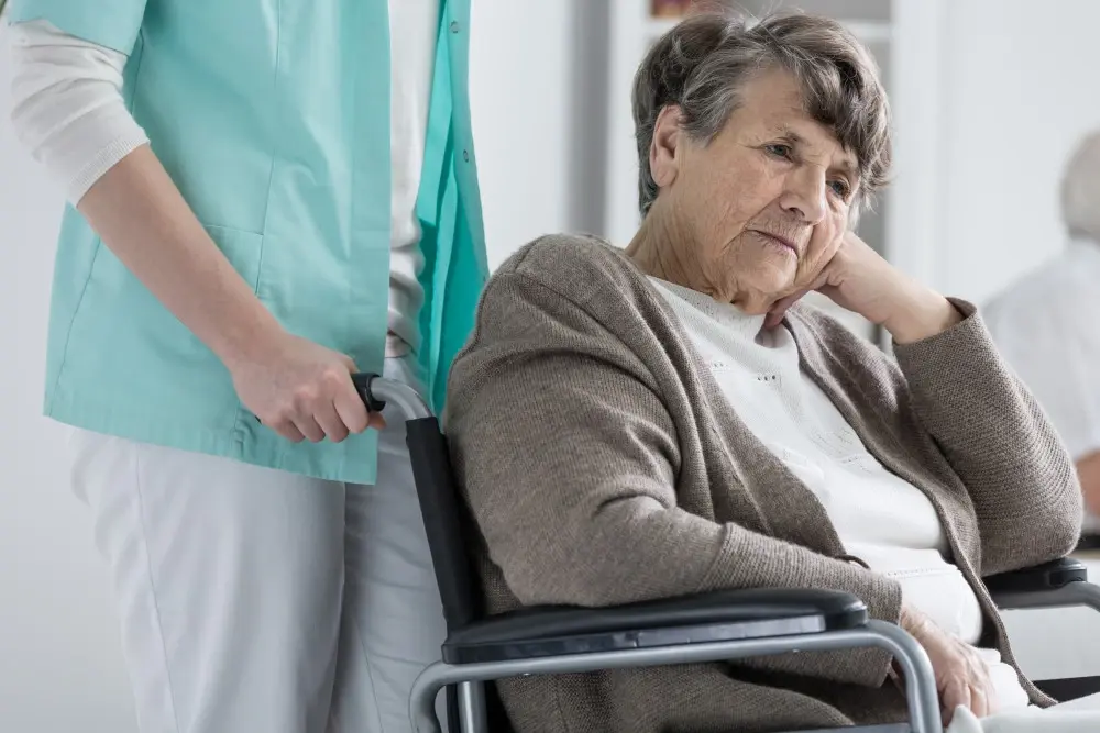 A woman suffering from nursing home abuse in New Mexico.