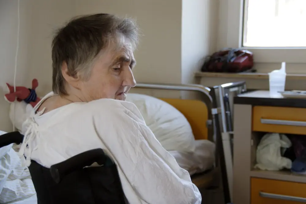 Nursing Home Abuse in Oklahoma – How to Report Your Case